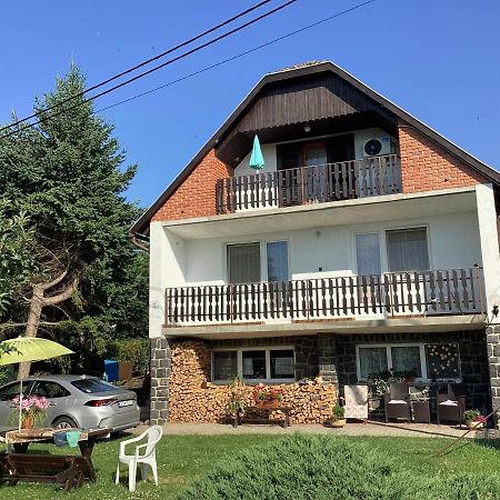 Apartamento Ibolya Apartman Badacsony Exterior foto