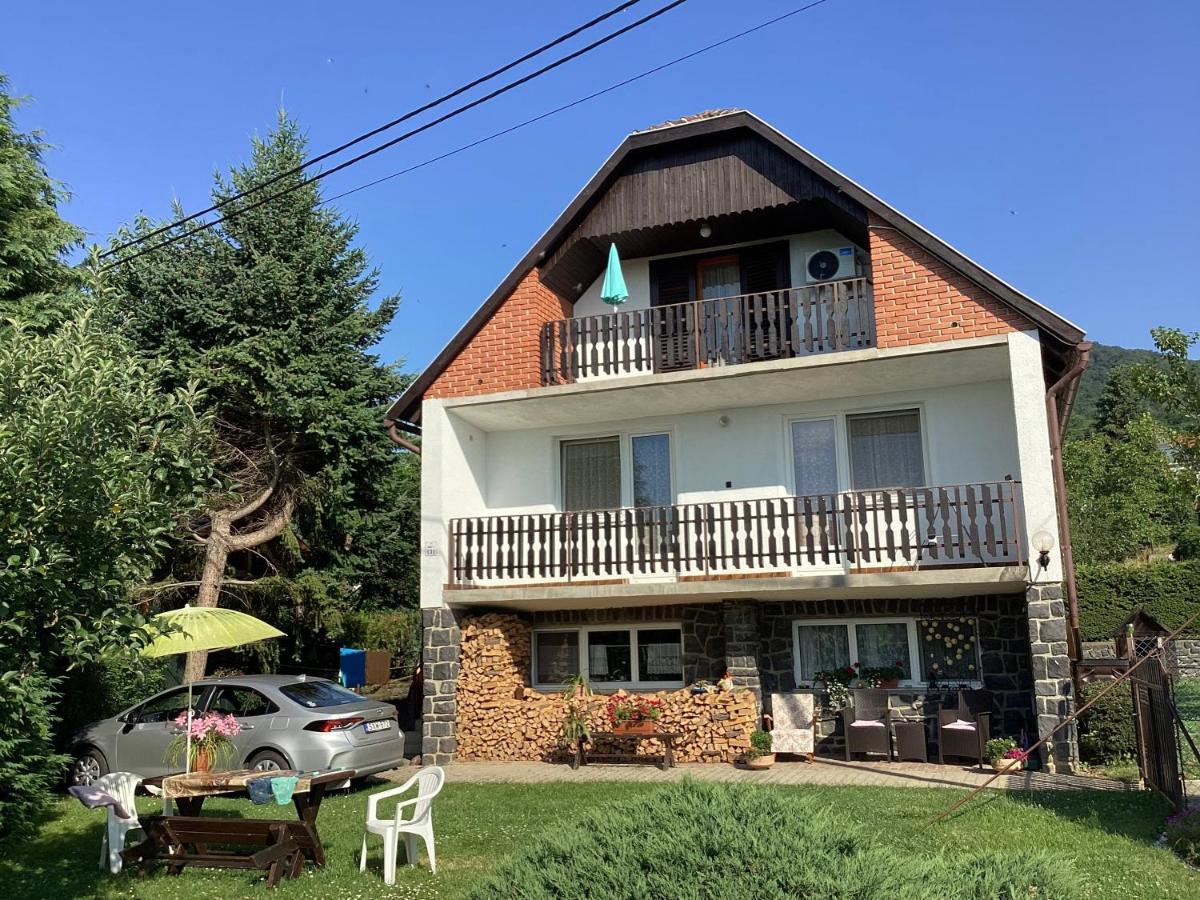 Apartamento Ibolya Apartman Badacsony Exterior foto